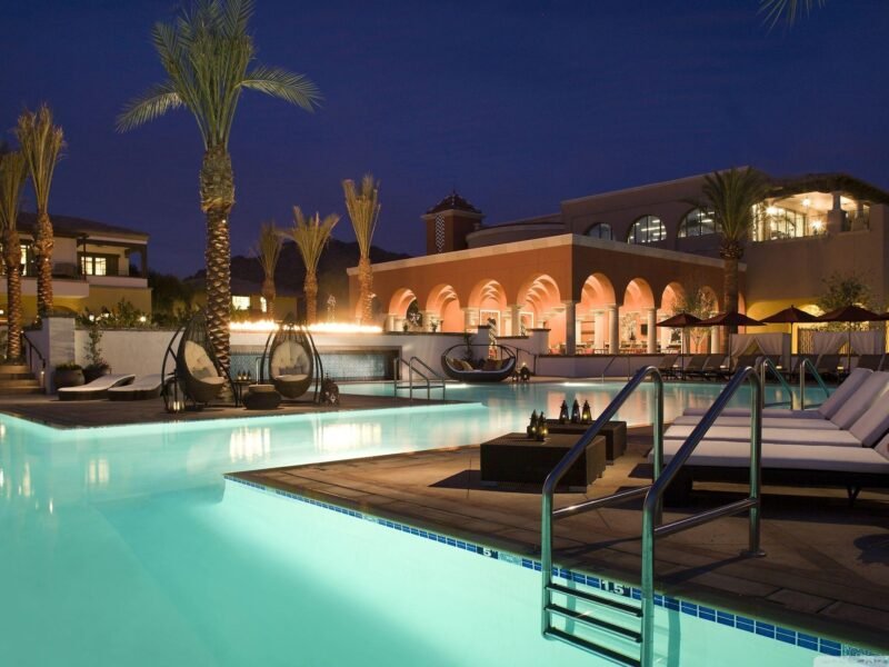 Hotel KIWI International